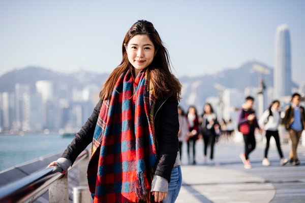 Écharpe cachemire femme : le choix parfait pour l'hiver chic